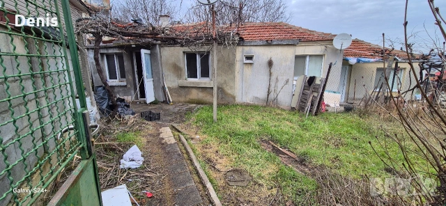 продава се самостоятелно къща , снимка 12 - Къщи - 53231547