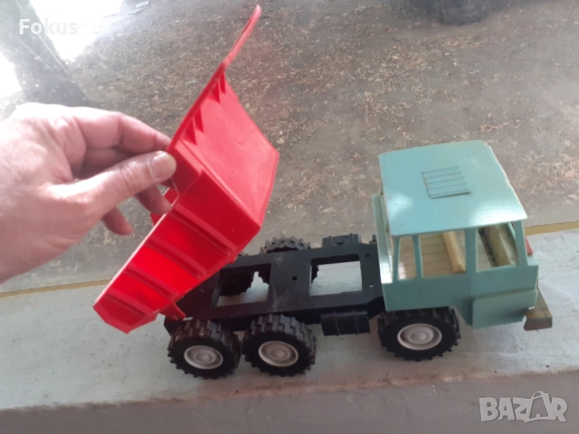 Колекционерски соц. български камион Самоков, снимка 3 - Антикварни и старинни предмети - 53366431