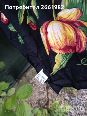 Красив копринен шал на цветя, снимка 2 - Шалове - 50759975