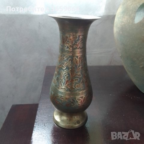 Индийска медна ваза,гравирана,цветна, снимка 1 - Вази - 40109615