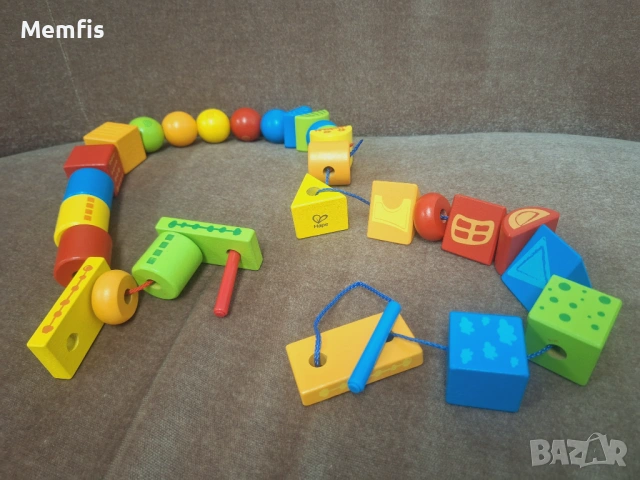 Дървена низанка 