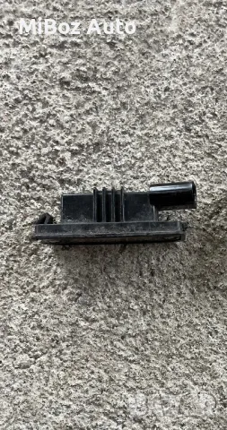 Плафон светлина регистрационен номер Фолксваген Голф 5 VW Golf, снимка 3 - Части - 50257451