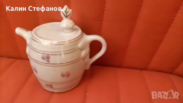 Време е за греяна ракия, комплект порцеланова кана и 6 чаши от едно време, снимка 5 - Антикварни и старинни предмети - 48090910