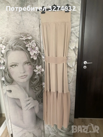 Нова дълга рокля на MISS CHIC с колие, снимка 2 - Рокли - 55750614