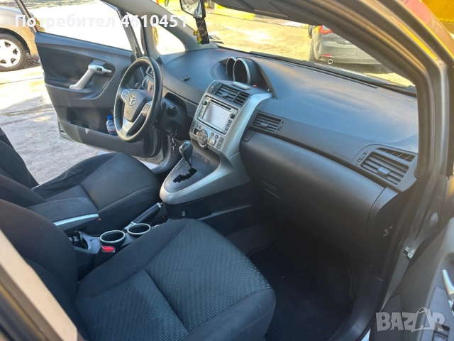 Toyota Verso 2012, снимка 8 - Автомобили и джипове - 51950856