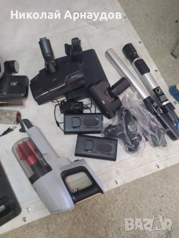 Вертикална прахосмукачка AEG Animal 8000 (AP81AB25UG) за части , снимка 2 - Прахосмукачки - 50976245