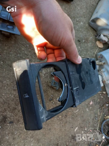 Къп холдър и копчето за стъклата ауди а6 , снимка 2 - Части - 50566458