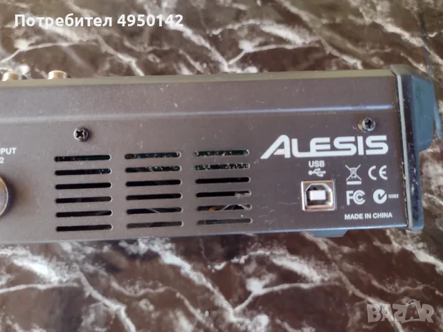 Аудио миксек Alesis Multimix 8 USB FX, снимка 8 - Ресийвъри, усилватели, смесителни пултове - 56087781