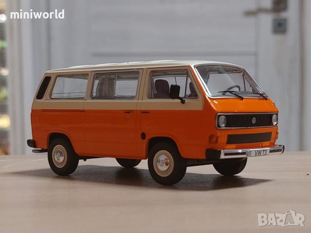 Volkswagen T3 Caravelle Bus 1981 - мащаб 1:43 на IXO моделът е нов в PVC дисплей-кейс VW Transporter, снимка 15 - Колекции - 42495886