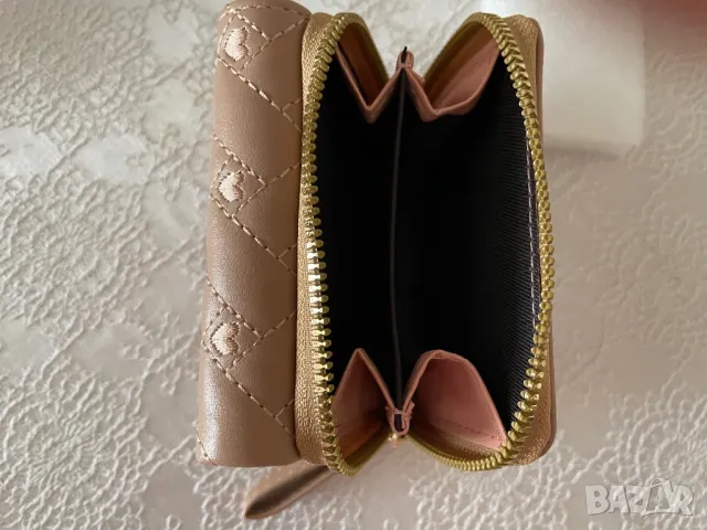 Нови дамски портмонета, снимка 3 - Портфейли, портмонета - 48647601