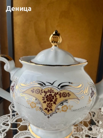 Златната и нежна Изида🫶 Голям чайник-29/20 см с чучур и капак Има едно зацапване от златната боя , снимка 10 - Други - 53480741