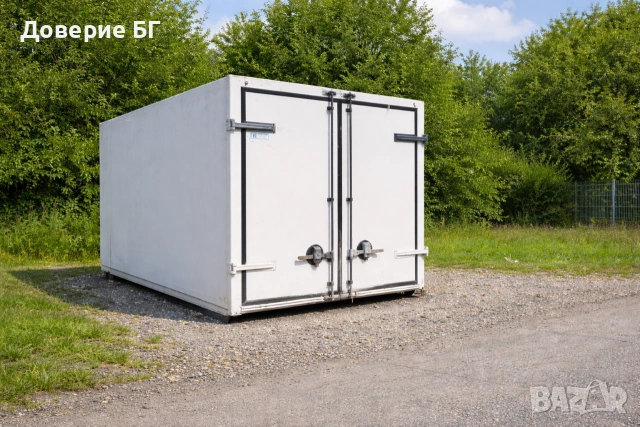 Отдавам под наем фургон, подходящ за склад, разположен на ул. „Свищовска“.