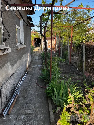 Продава се къща в град Елхово, снимка 6 - Къщи - 55975639
