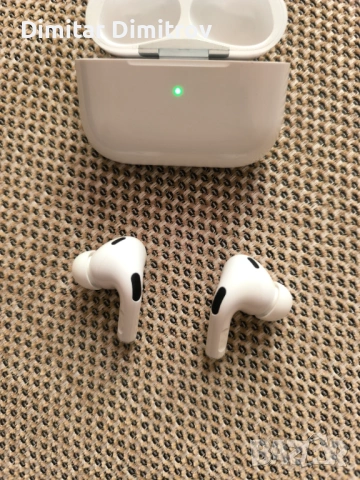 AirPods pro 2 , снимка 3 - Слушалки и портативни колонки - 53628377