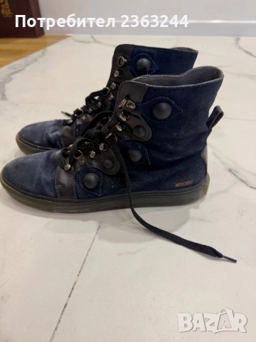 Oбувки Moschino, снимка 2 - Кецове - 51683125