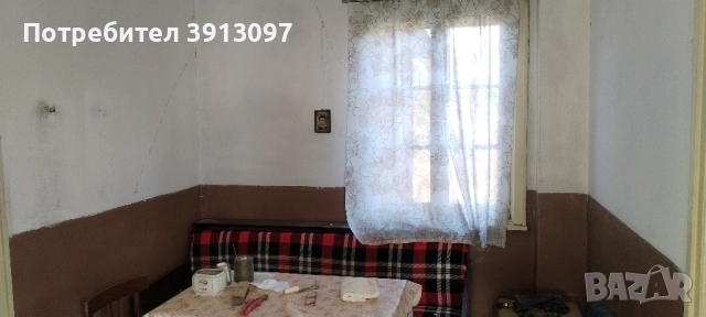 Две къщи, гараж, плевня, намиращ се на 11км.от Трявна , снимка 15 - Гаражи и паркоместа - 52304619