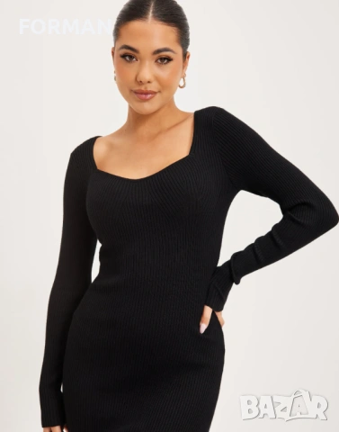 Черна рокля от еластично фино плетиво