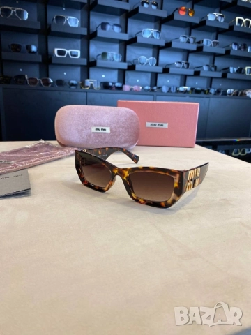 очила с черен обикновен калъф и Ув защита miu miu vehla cartier , снимка 11 - Слънчеви и диоптрични очила - 52093165