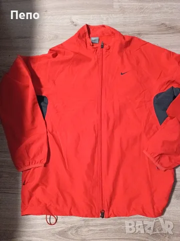 Спортно Горнище Nike, снимка 3 - Спортни дрехи, екипи - 56246645