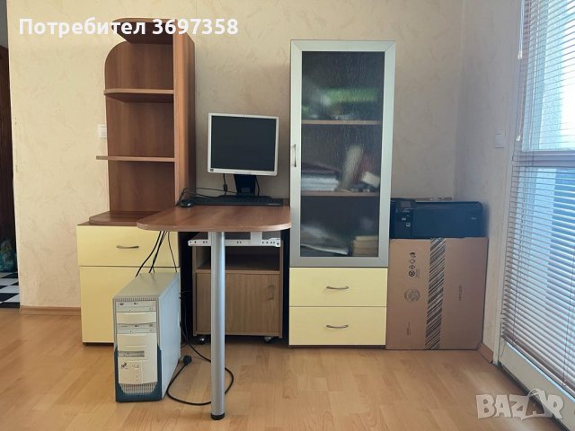 Секции и маса за компютър , снимка 5 - Секции и витрини - 41100548