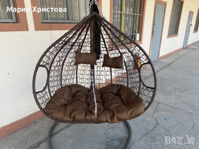 Двойна висяща ратанова люлка тип пашкул с метална рамка и възглавница – стил и комфорт до 200 кг, снимка 2 - Градински мебели, декорация  - 55791438