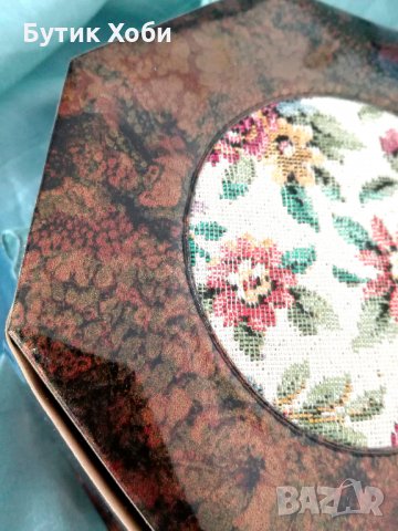 Старинна австрийска кутия, снимка 2 - Антикварни и старинни предмети - 35854559