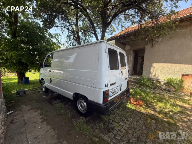 Renault Trafic, снимка 2 - Бусове и автобуси - 50617600