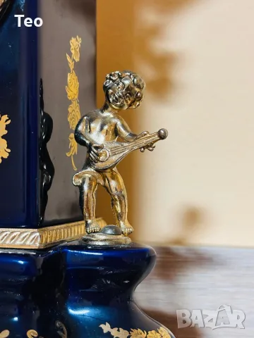 Изключително красив и изящен настолен часовник в класически френски стил (тип Севър / Sèvres), снимка 5 - Антикварни и старинни предмети - 55981715