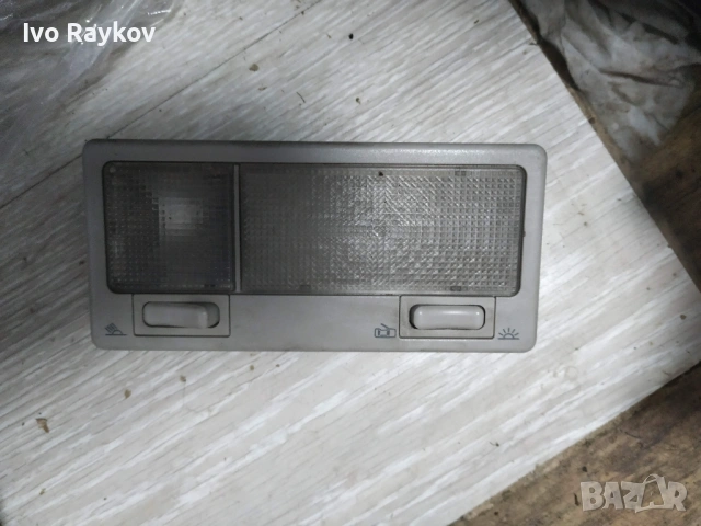 Плафон за Volkswagen Corrado , T4 , 357947111B