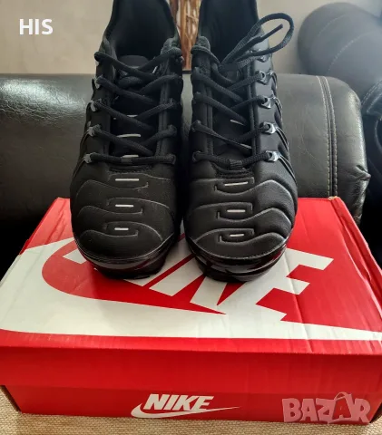 Nike VaporMax plus 44 номер, черни, нови