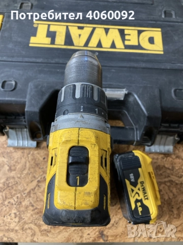 Акумулаторен винтоверт DeWALT-DCD791P2 с безчетков двигател, 2 батерии 18 V, 5 Ah и зарядно у-во , снимка 2 - Винтоверти - 56074302