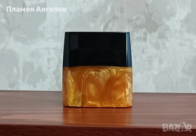 Ваза или моливник, поставка за моливи от каталин, бакелит. , снимка 1