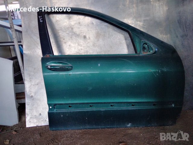 Предна дясна врата 220