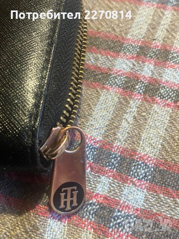 Портфейл Tommy Hilfiger, снимка 2 - Портфейли, портмонета - 44420636