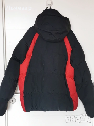 Яке Nike Jordan Essentials Puffer Jacket Men's Black Red DA9806-010, снимка 2 - Якета - 53149295