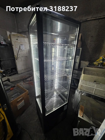 Сладкарска хладилна витрина с осветление, снимка 8 - Хладилни витрини и фризери - 53329134
