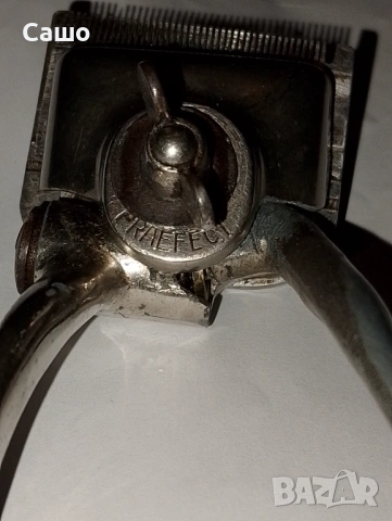 Ръчна машинка за подстригване , снимка 4 - Антикварни и старинни предмети - 53385300