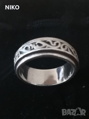 Продавам, Автентични, Сребърни накити, снимка 11 - Колиета, медальони, синджири - 41514477