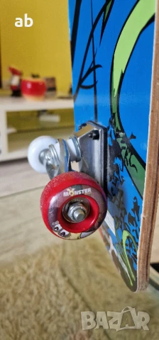 Скеитборд Monster използван в добро състояние, снимка 4 - Скейтборд, ховърборд, уейвборд - 50594390
