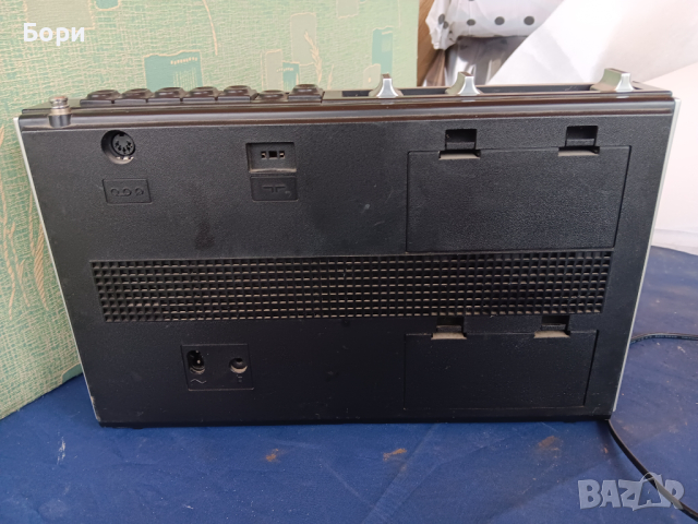 GRUNDIG CONCERT BOY LUXUS 1500 Радио, снимка 8 - Радиокасетофони, транзистори - 44588599