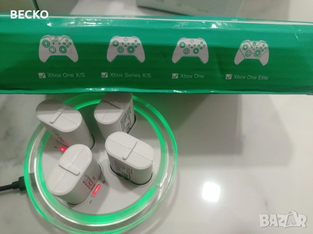 Батерии и зарядна станция за контролери Xbox, снимка 2 - Аксесоари - 53567224