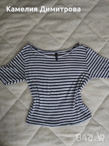 FB Sister раиран топ с широко деколте