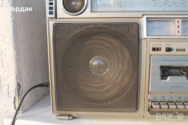 Радио касетофон ''Crown CSC 980 L'', снимка 3 - Радиокасетофони, транзистори - 44436003