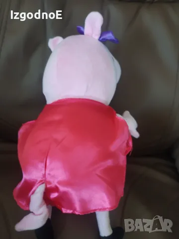 Голяма плюшена играчка Пепа пиг, снимка 3 - Плюшени играчки - 47839753