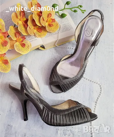Дамски сребристи сандали на ток номер 38 , снимка 2 - Дамски обувки на ток - 49188627
