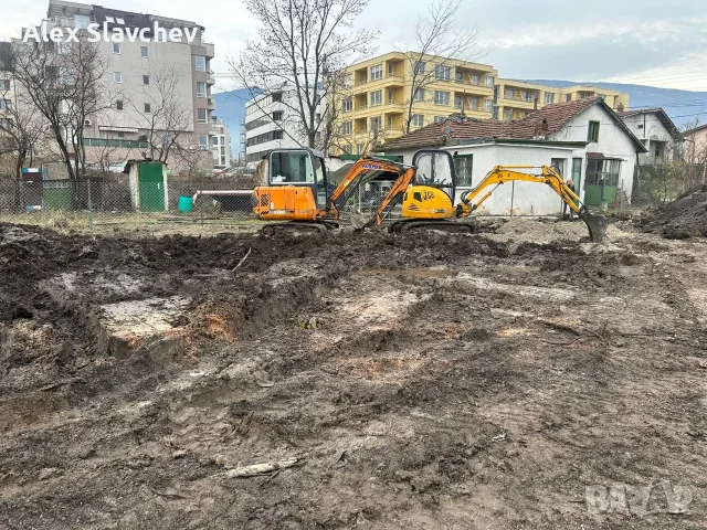 Услуги със самосвали и багер , снимка 14 - Транспортни услуги - 56107437