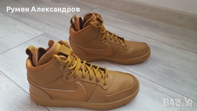 Кафяви зимни кецове Nike Court Borough Mid Winter за момче с р-р 41, снимка 6 - Кецове - 53434310