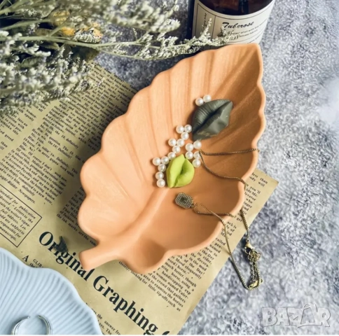 Силиконов молд поднос листо 18,29 см, снимка 3 - Форми - 52529808