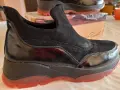 Спортно-елегантни обувки естествен велур , снимка 1