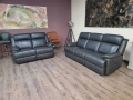 Тъмно сиви кожени дивани тройка и двойка с ел. релакс механизъм, снимка 1